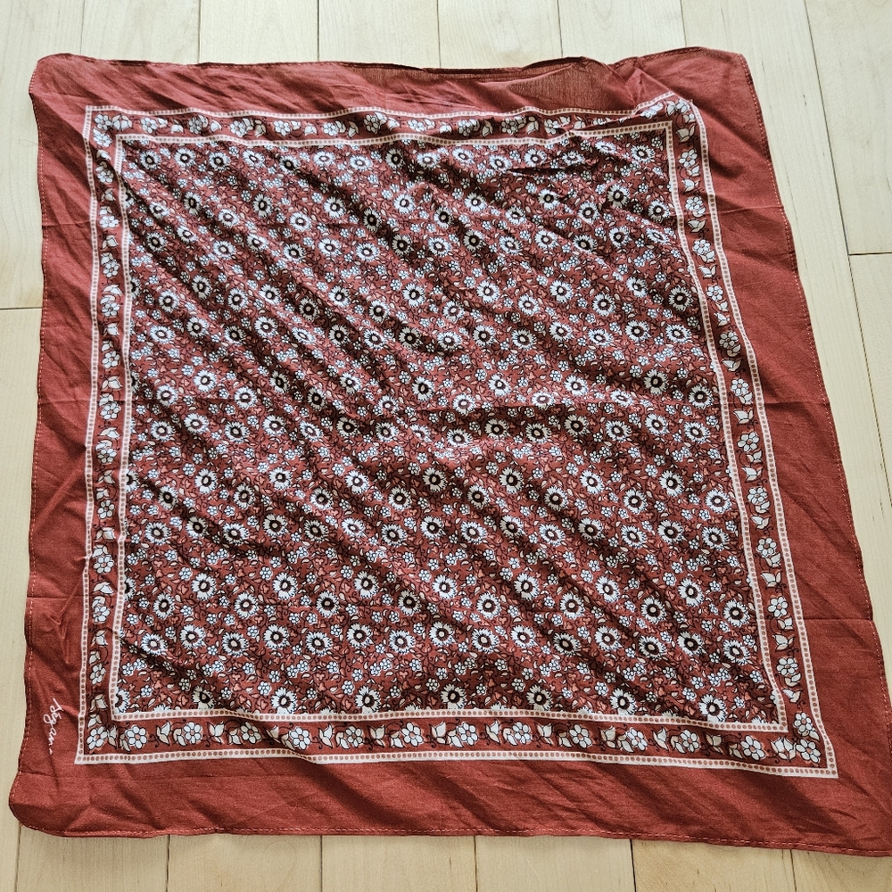 Floral Patterned Scarf - Picture 3 of 3